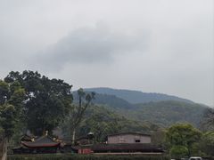 -峨眉山报国寺