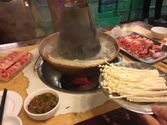 -月圆火锅(宁海东路二店)
