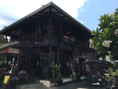 -Dash Teak House