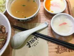 -熊吞·大碗丼烧肉饭(济宁万达广场店)
