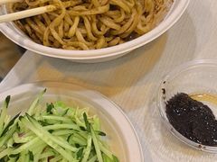 -黑八私房老北京炸酱面