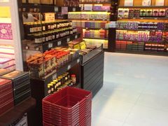 鉅记手信(大三巴三店)-钜记手信(兴华楼店)