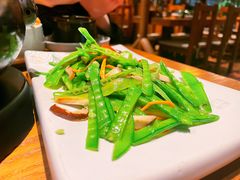 -云海肴·汽锅鸡·云南菜(天山百盛优客店)