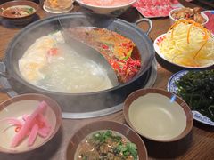 -萍姐火锅·公路夜市(武汉首店)