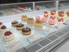 -潮一不贰·西式简餐·法式甜品(外滩店)