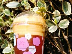 粉樱气泡咖啡-瑞幸咖啡(深业中心大厦店)