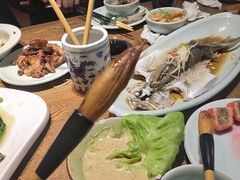 -金牌老碗时尚陕菜(王府井百货店)