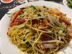 -新大咀港式茶餐厅(宝山万达店)