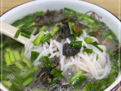 -什家婆乌鸡米线(阳光街店)