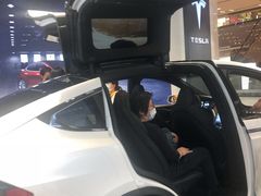 -TESLA 特斯拉(上海太古汇体验店)