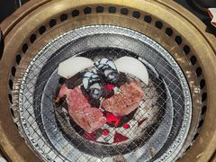 -山川小町·极番烧肉(新地假日广场店)