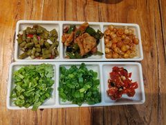 -湘人龙记老长沙米粉(鸟巢店)