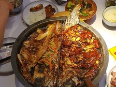 -鸣记脆皮烤鱼·海鲜烤鱼(三八广场店)