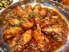 -肥肥虾庄·金牌油焖大虾(汉街SKP店)