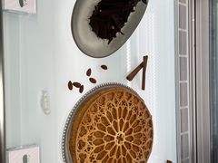 -潮一不贰·西式简餐·法式甜品(外滩店)