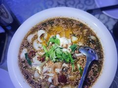 -巴特餐饮6加1音乐餐吧·新疆菜
