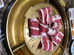 -猪啊牛呀羊啊铜盘烤肉(正大广场店)