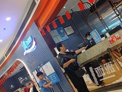 等位区-遇上西雅图多融合海鲜自助餐厅(中房金谊广场店)
