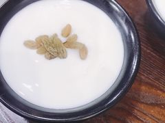 阿帕酸奶-陈老斯呼尔嗨吃烧烤(科巷店)