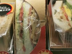 藜麦香辣鸡排三文治-太平洋咖啡(五月花店)
