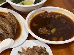 -山里人家土菜馆(茅山店)