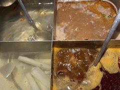 四宫格锅底-海底捞火锅(明湖路店)