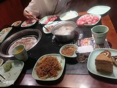 -九寸花汀海鲜烤肉自助(中东迪克店)