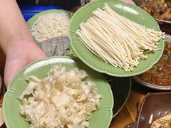 -雀舞云南菜(天津天河城购物中心店)