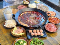 -黄潇洒老火锅(九眼桥宏济巷店)