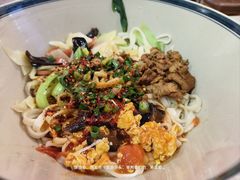 金牌三合一-弓家大队老碗面(高新咖啡街区店)