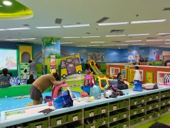 -孩子王童乐园(洛阳万达店)