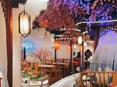 -荷塘秋月·本帮江浙菜(国权路店)