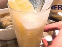 -新大咀港式茶餐厅(宝山万达店)
