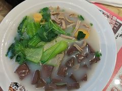 -大脸鸭记鸭血粉丝·小锅米线(水游城店)