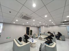 -上海大学附属上海和平眼科医院