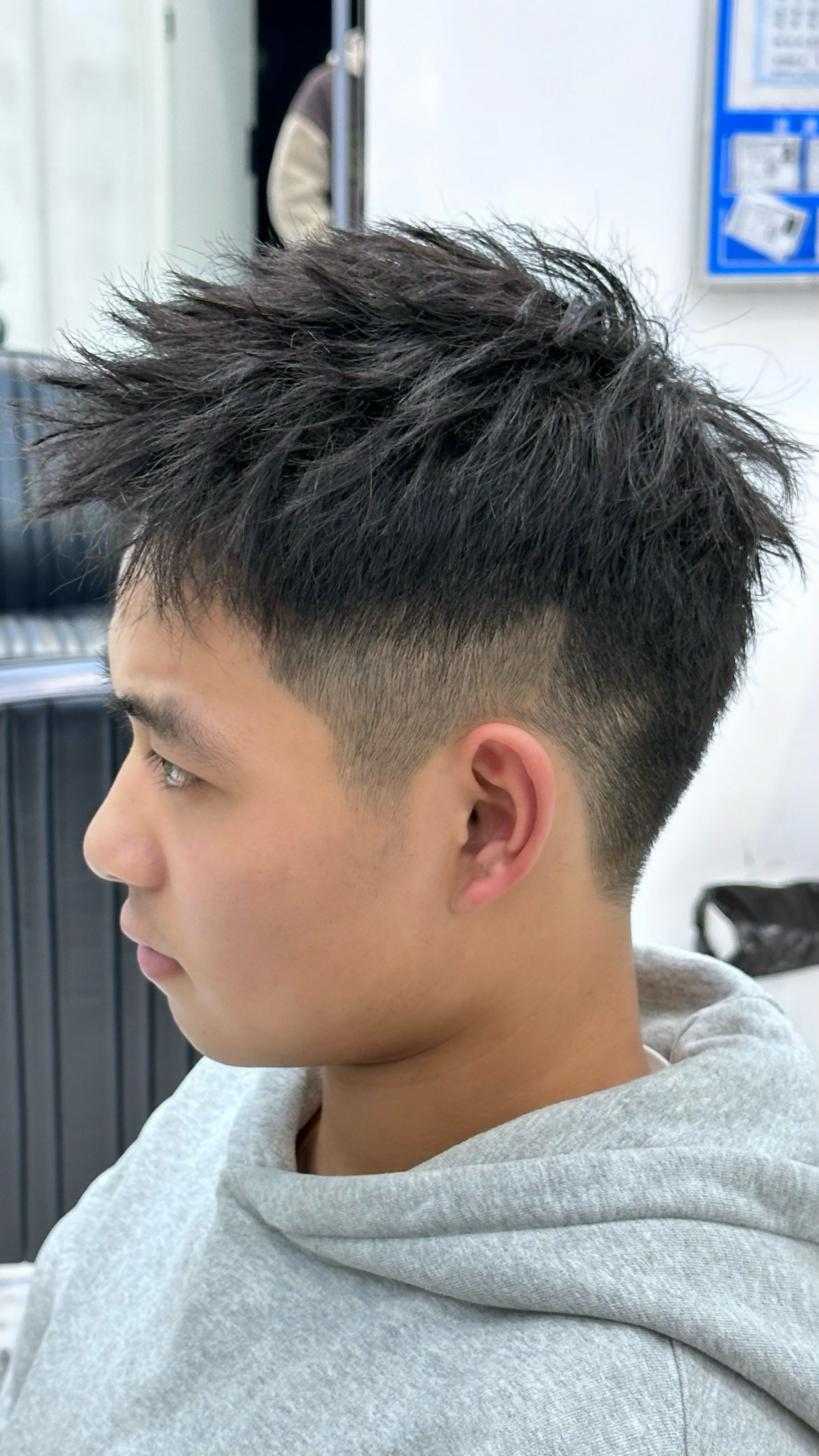 男生简洁发型