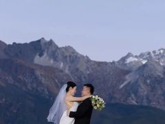 -爱我旅拍婚纱摄影(大理店)