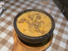 -新大咀港式茶餐厅(宝山万达店)