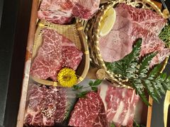 -山川小町·极番烧肉(新地假日广场店)