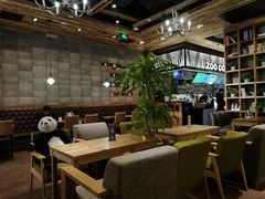 大堂-雨舍咖啡(汉神购物广场咖啡街区店)