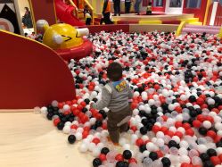 -哈尼鹿儿童乐园(长沙梅溪湖步步高店)