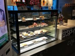 面包甜点陈列柜-麦当劳(红荔西店)
