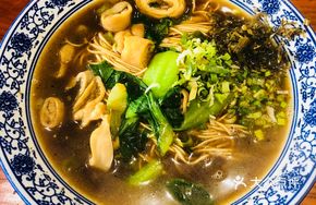 Intestine and Fish Maw Noodles