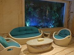 -麓湖国际水疗