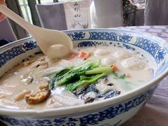极品鱼头皇-山外山菜馆(玉泉路店)