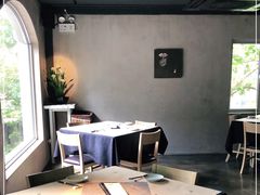 -穹六人间 people 6(岳阳路店)