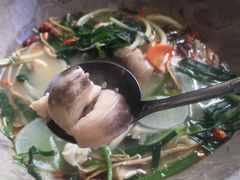 -姚记抚仙湖石锅鱼庄