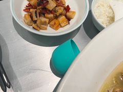 -姚姚酸菜鱼·金戈戈香港豉油鸡(喜荟城联名店)