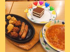 -萨莉亚意式餐厅(特力时尚汇店)