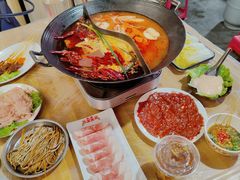 -肖婷姐大铁锅重庆火锅(南湖店)